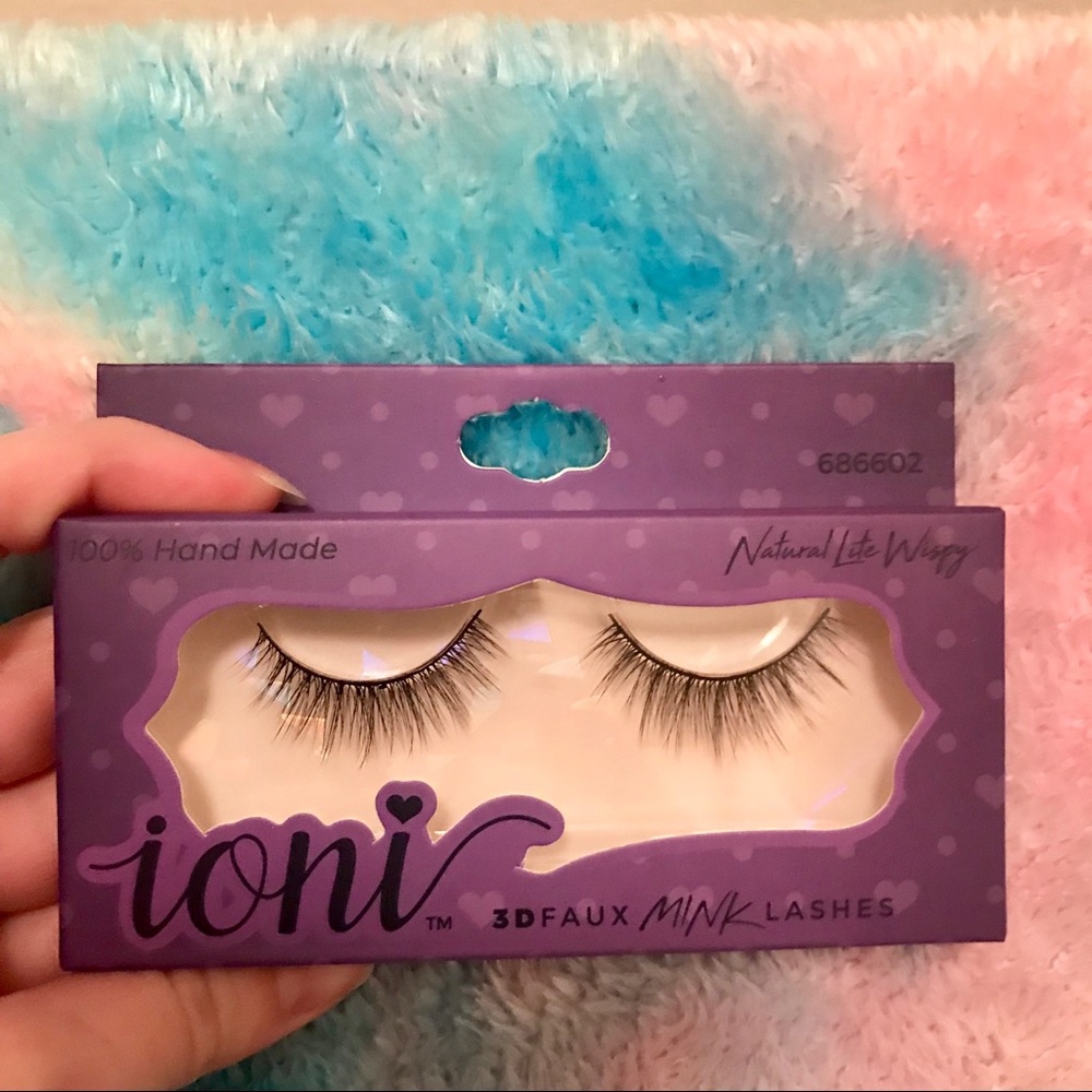 Faux Eyelash Bundle - Picture 2 of 7